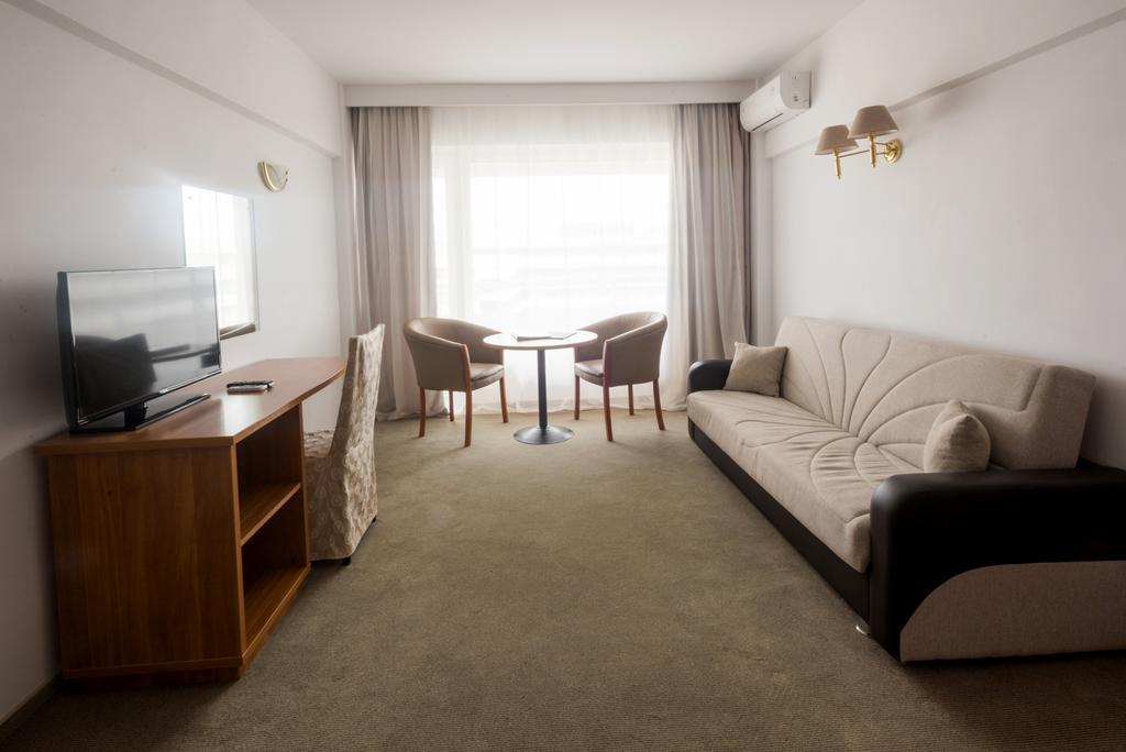 Savoy Hotel Mamaia Extérieur photo