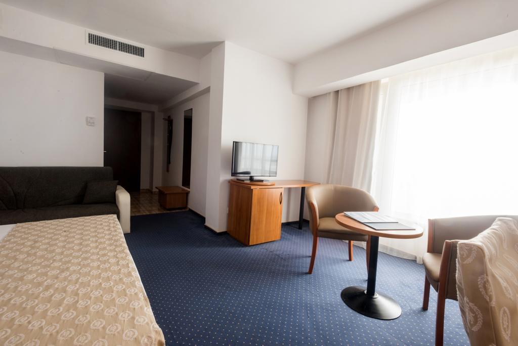 Savoy Hotel Mamaia Extérieur photo