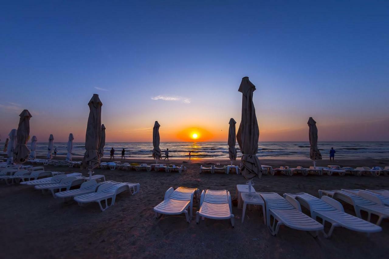 Savoy Hotel Mamaia Extérieur photo